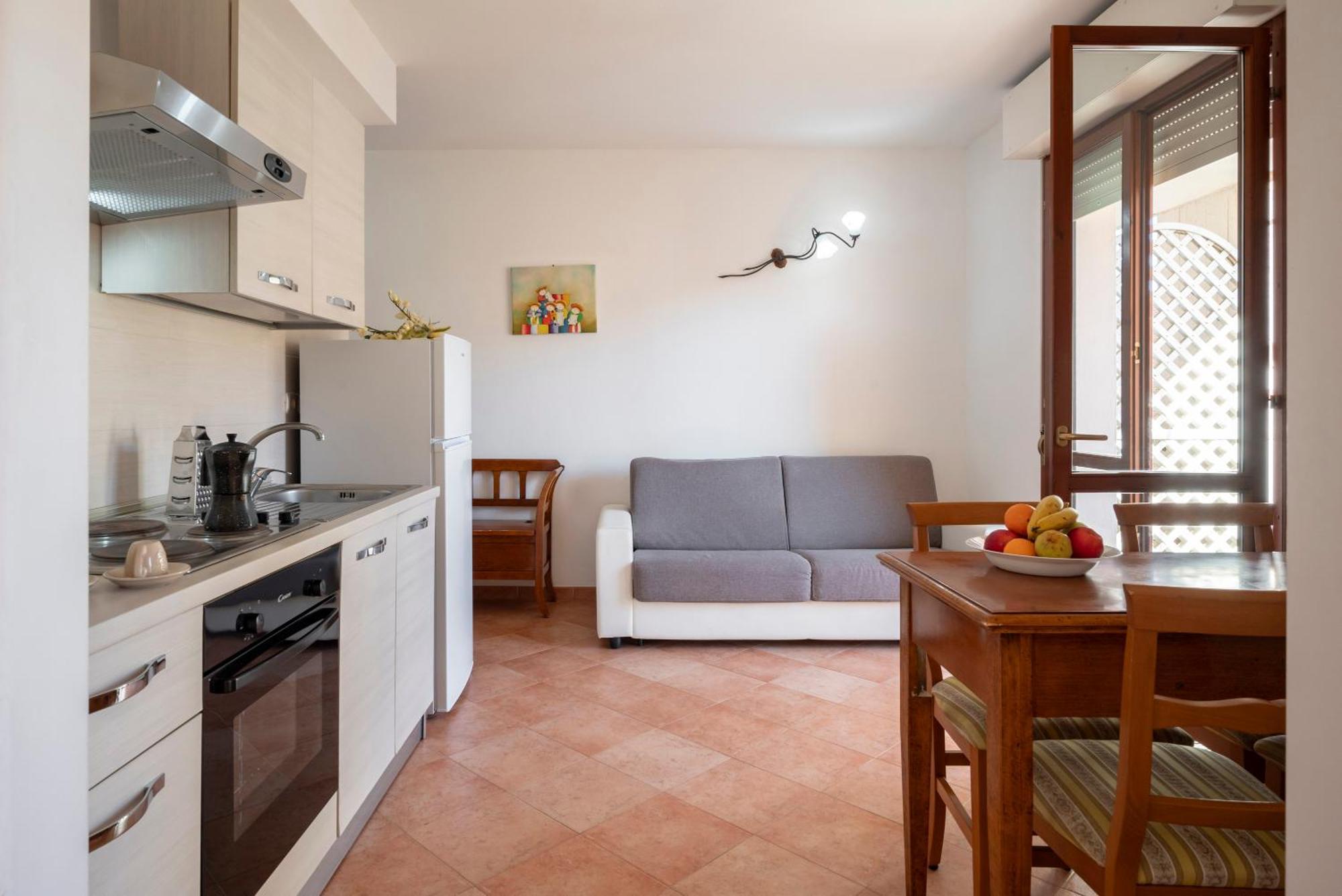 מרינה די גרוסטו Lola Piccolo Hotel E Appartamenti מראה חיצוני תמונה