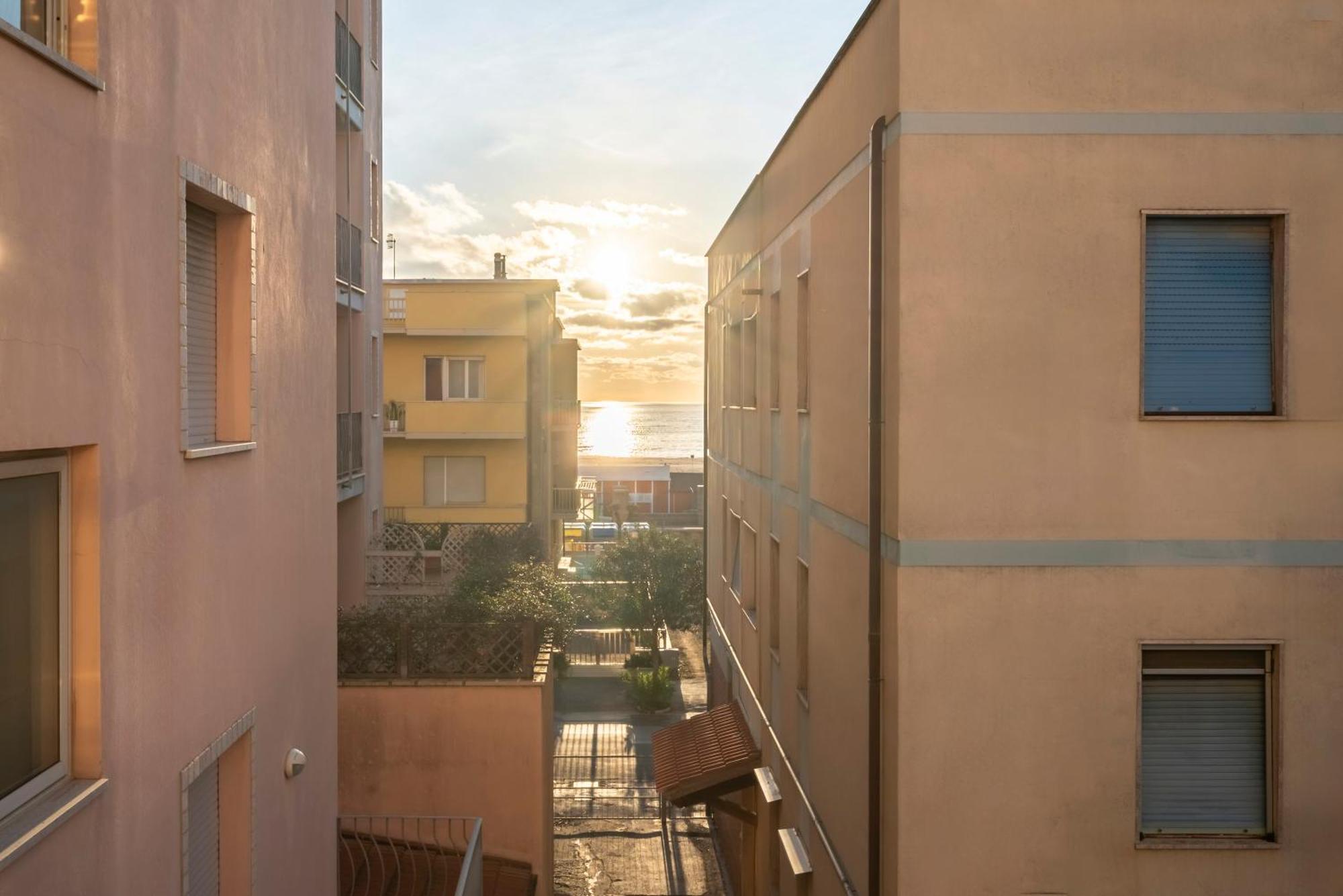 מרינה די גרוסטו Lola Piccolo Hotel E Appartamenti מראה חיצוני תמונה
